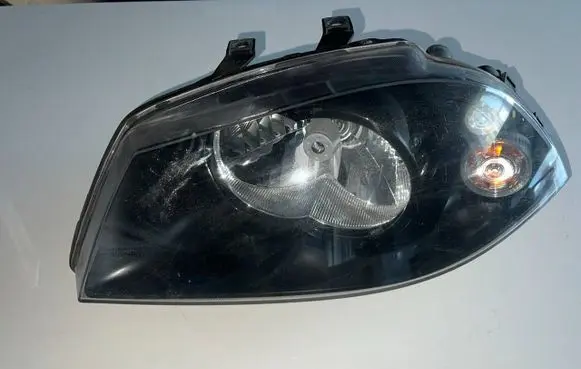 Seat Ibiza III (6L) Headlight/headlamp 6L1941021A 89306231 5309011802A