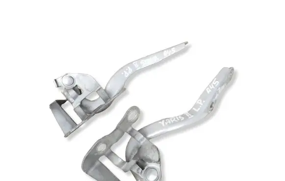 Toyota Yaris Engine bonnet/hood hinges 