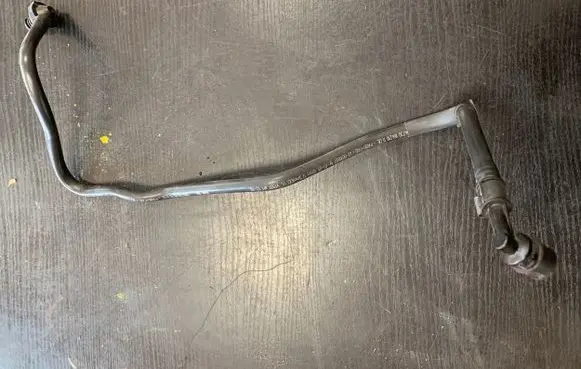 BMW 2 F46 Vacuum line/pipe/hose 8654730