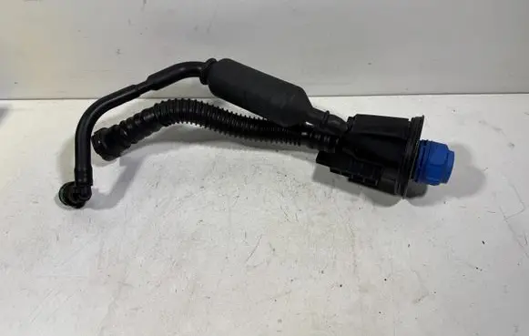 Mercedes-Benz Sprinter W907 W910 AdBlue Liquid refill tube A9104700100 9104700100