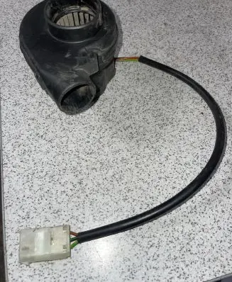 BMW 5 E39 Engine control unit/module fan 12901745182