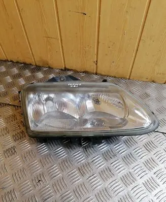 Renault Espace III Headlight/headlamp 89002587