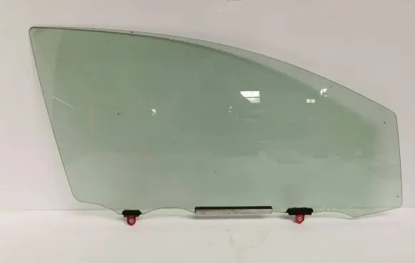 Toyota Verso-S Front door window glass four-door