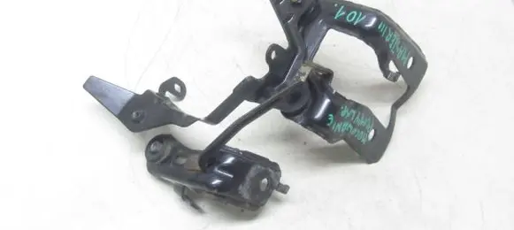 Renault Master III Power steering pump mounting bracket A0035476