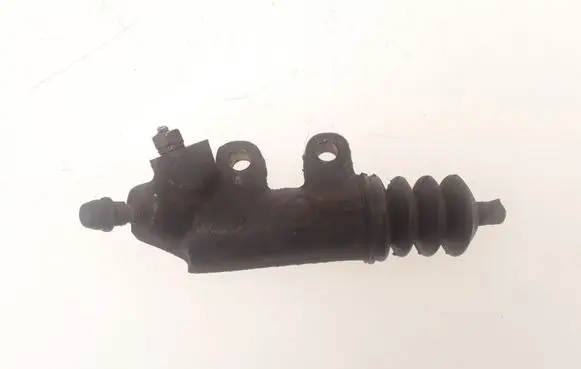 Clutch slave cylinder