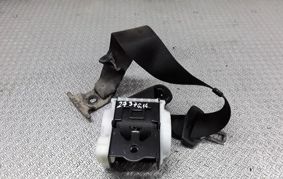 Cadillac BLS Rear seatbelt