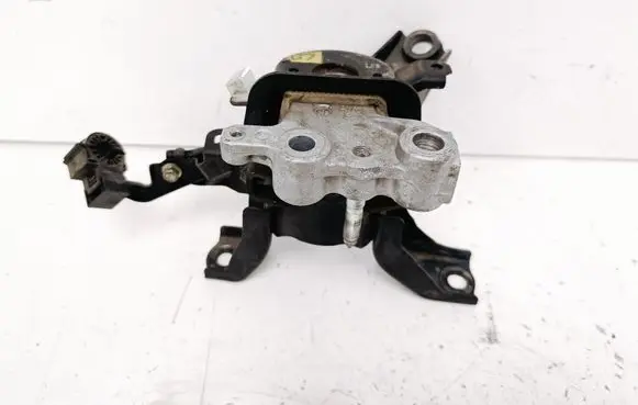 Toyota Prius+ (ZVW40) Engine mount bracket 