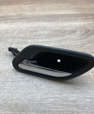BMW 5 E39 Front door interior handle 8125513