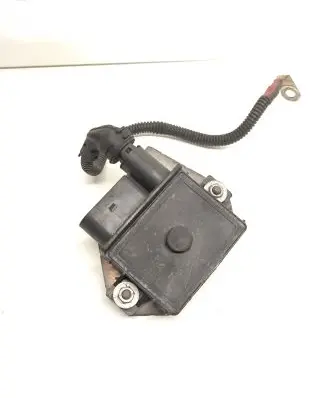 BMW 1 E81 E87 Glow plug pre-heat relay 779800003 0004030748 0522120102