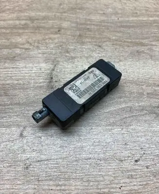 Porsche Cayenne (92A) Aerial antenna amplifier 7P5035225H 113