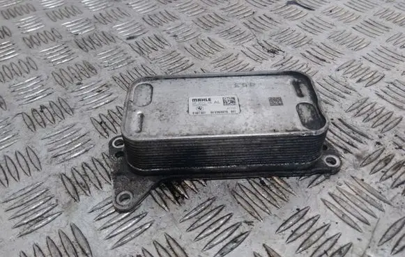 BMW 3 F30 F35 F31 Oil filter mounting bracket 8507627