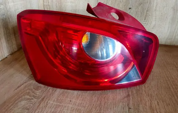 Seat Ibiza IV (6J,6P) Rear/tail lights
