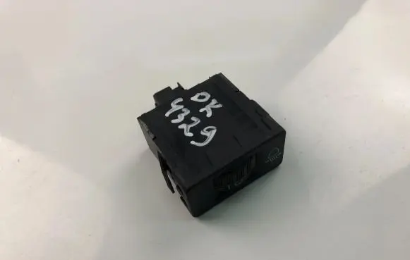 Peugeot 207 Other switches/knobs/shifts 96384422XT