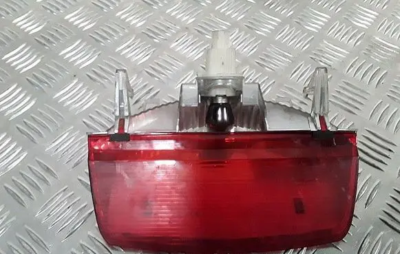 Nissan Micra C+C Third/center stoplight