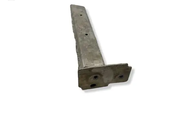 Chevrolet Corvette C8 Radiator mount bracket 84748129C