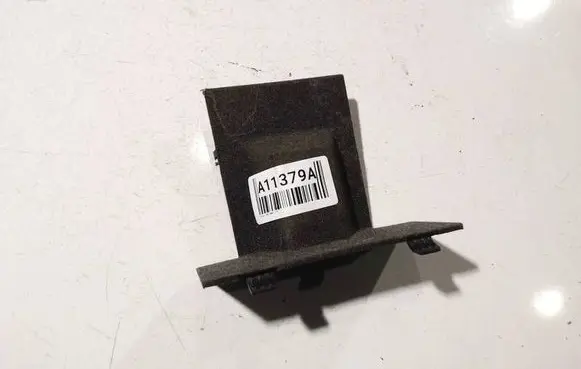 Volvo V50 Rear seat side bottom trim 08686027