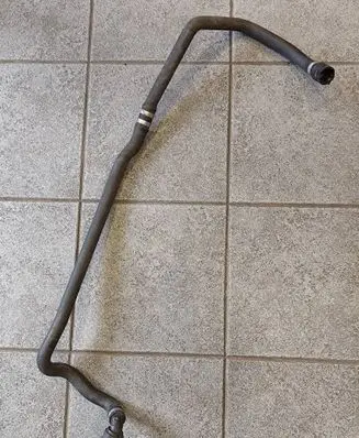 BMW X3 F25 Engine coolant pipe/hose 9221117