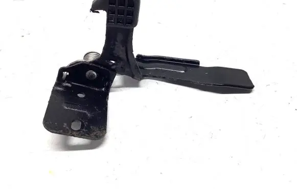 Nissan Qashqai Engine bonnet/hood lock/latch loop/hook 