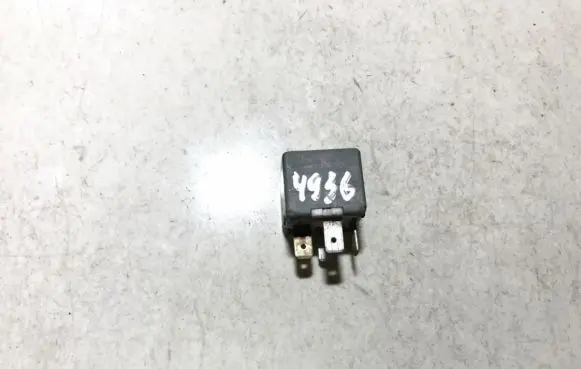 Audi A4 S4 B5 8D Other relay 443951253k 899512