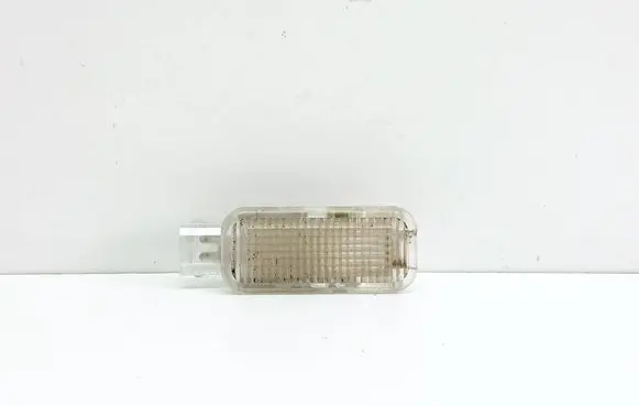 Volkswagen PASSAT B5 Other interior light 3B094741