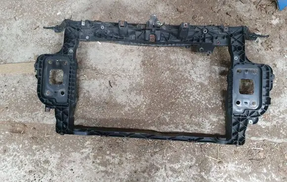BMW 1 E81 E87 Radiator support slam panel NOCODE