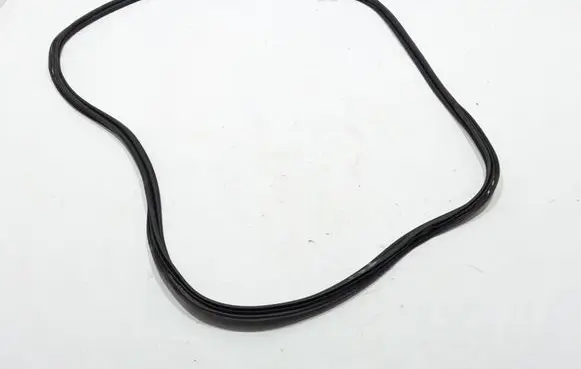 Chrysler Pacifica Trunk rubber seal (body) 68313519AC