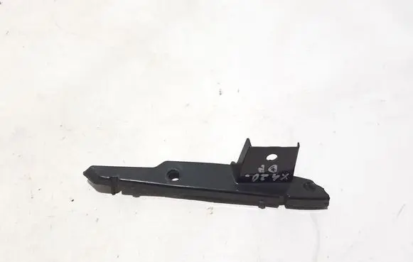 BMW X4M F98 Front bumper mounting bracket 7399984