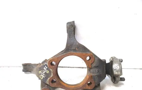Toyota Auris E180 Front wheel hub spindle knuckle