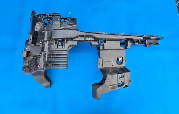 Mini Cooper Countryman F60 Rear bumper mounting bracket 7389357