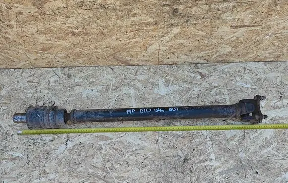 Mitsubishi Pajero Front prop shaft