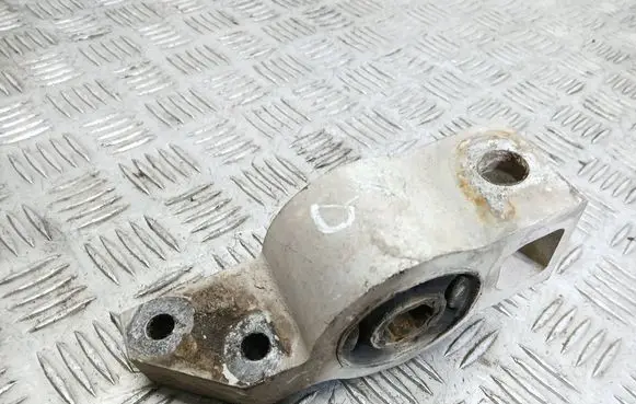Volkswagen Caddy Front wishbone bush 