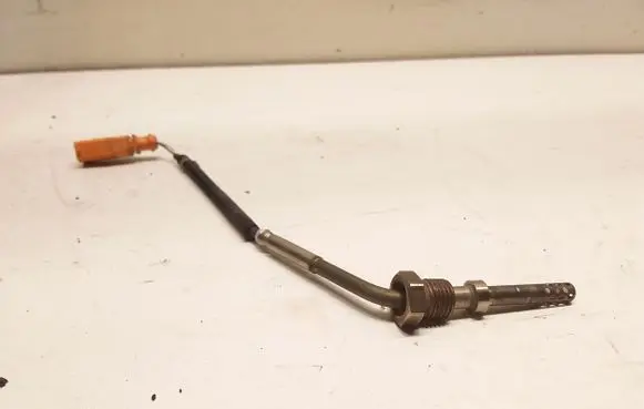 Audi A4 S4 B8 8K Exhaust gas temperature sensor 3HTS0532