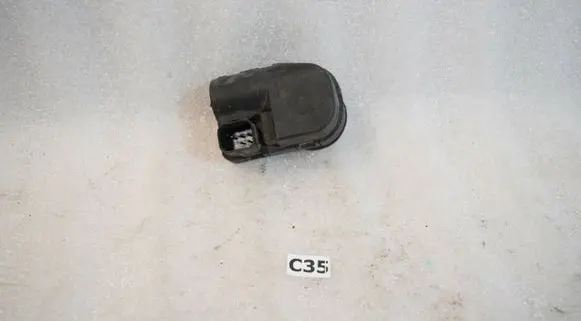 Mercedes-Benz E W210 Headlight level adjustment motor 00745701