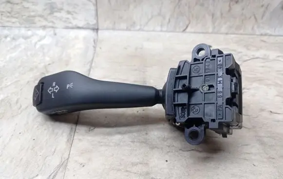 BMW 3 E46 Indicator stalk 8363668K