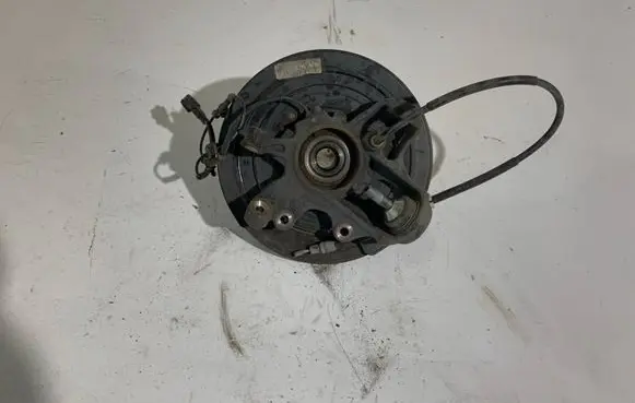 Dodge Durango III Rear wheel hub 04877112AC