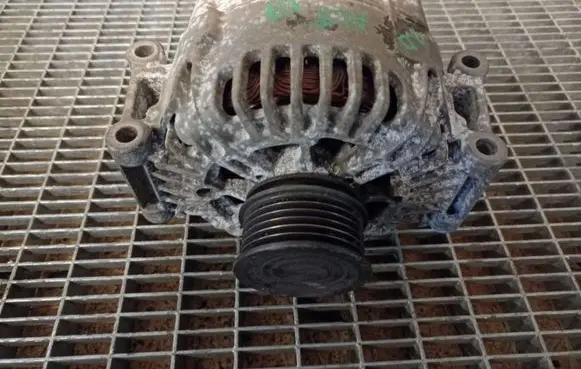 Audi A4 S4 B7 8E 8H Generator/alternator TG15C017 06B903016AC