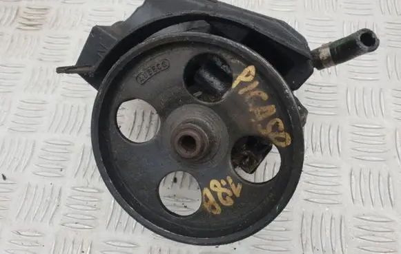 Citroen Xsara Picasso Power steering pump 9636271680