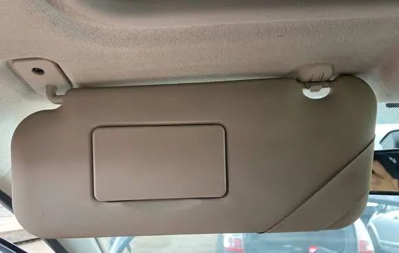 Peugeot 207 Sun visor