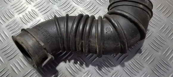 Toyota Corolla E120 E130 Air intake hose/pipe 178810D080 17881-0D080