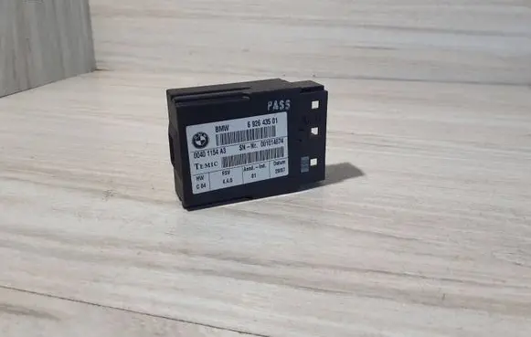 BMW 1 E81 E87 Other control units/modules 6926435 001014874 00401154A3