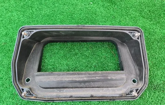Audi Q7 4M Air intake duct part 4M1815237