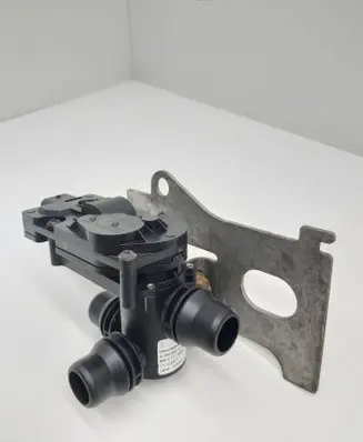 Mercedes-Benz C W205 Electric auxiliary coolant/water pump A0005061300 11220571 17122017