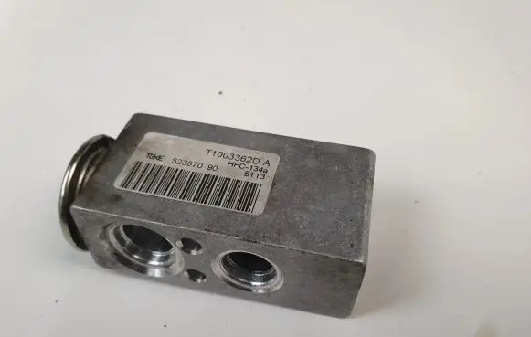 Renault Scenic III - Grand scenic III Air conditioning (A/C) expansion valve 