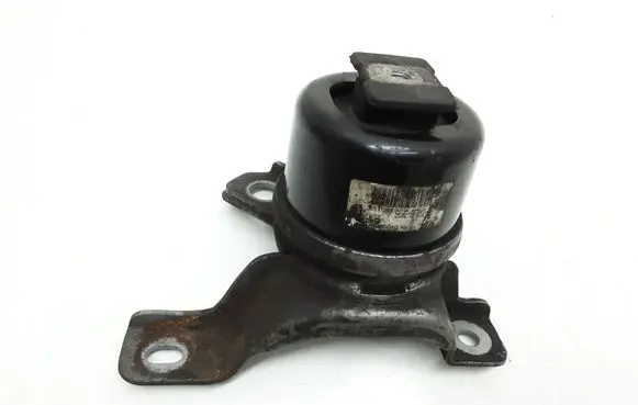 Volvo S60 Engine mount bracket 30671245
