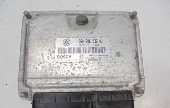 Volkswagen Sharan Engine control unit/module ECU 06A906032AJ