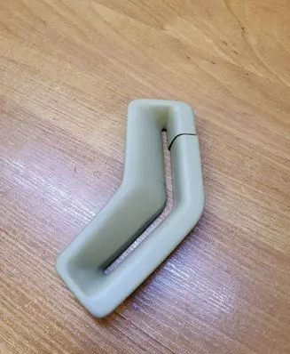 Volvo V70 Seat belt trim 