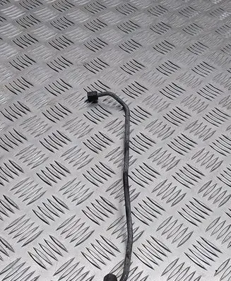 Toyota Avensis T270 Fuel injector supply line/pipe 