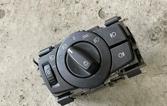 BMW 1 E82 E88 Light switch 6932792 33600101 301006109