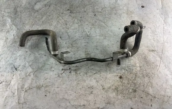 Nissan Patrol Y61 Engine coolant pipe/hose