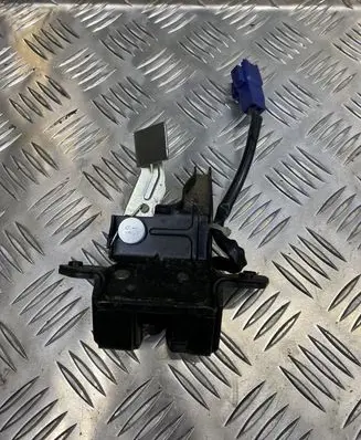 Mitsubishi Colt Engine bonnet/hood lock/catch